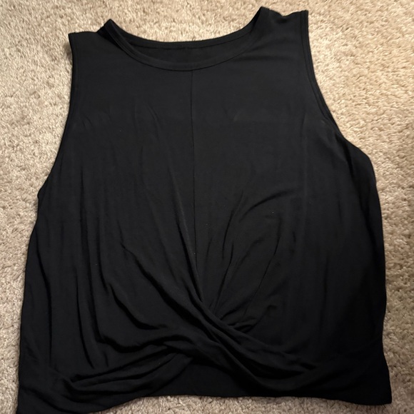 Worn Twice: Alo Cover Tank (L) - Picture 2 of 4